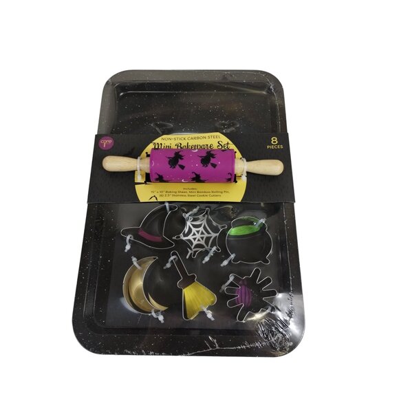 Core Kitchen 8 Piece Non Stick Halloween Mini Bakeware Set Carbon Steel New - Picture 1 of 4